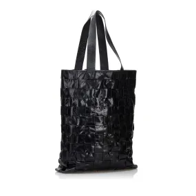 Bottega Veneta Maxi Intrecciato Cassette Tote (SHG-G6M7R9)