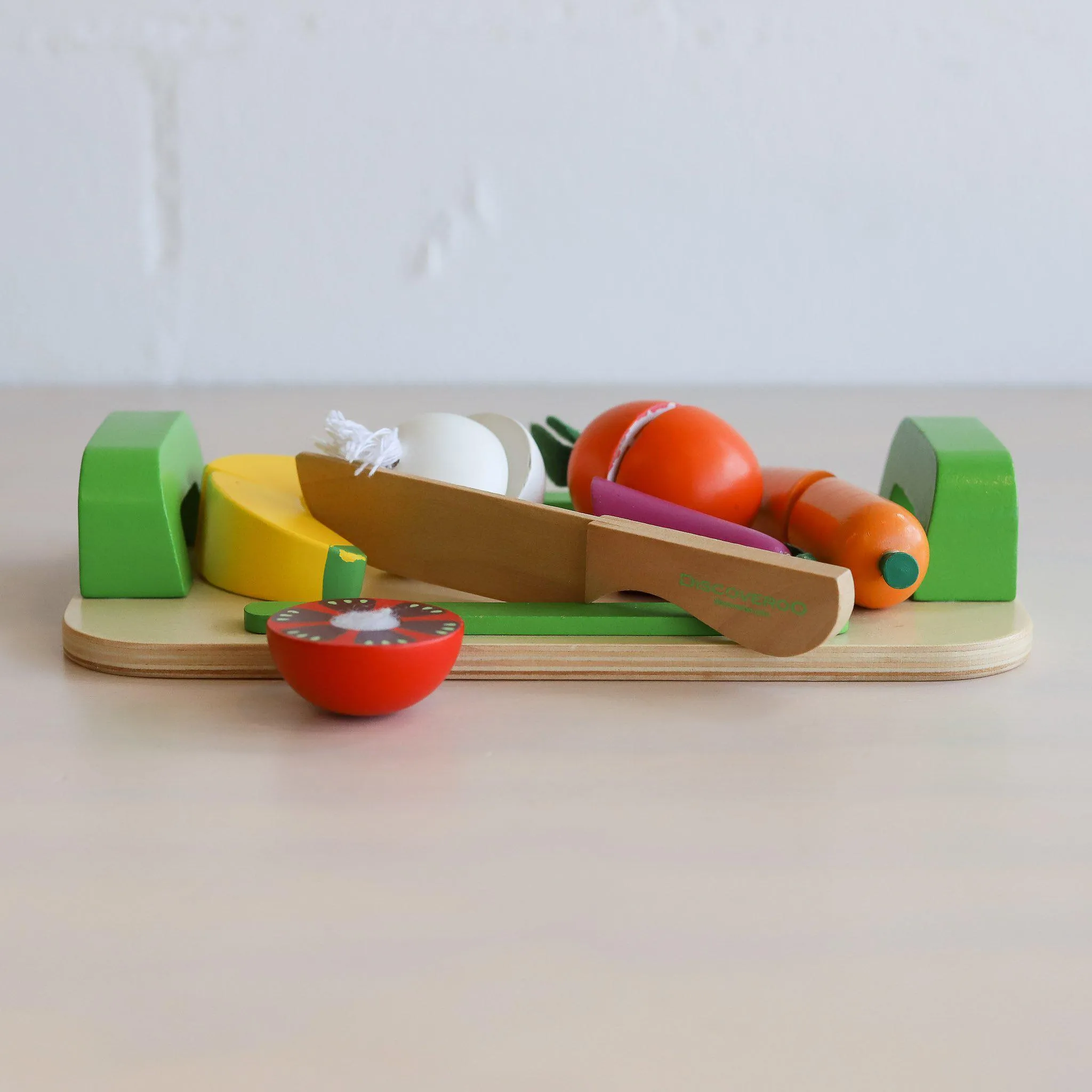 Discoveroo Fruit and Veg Cutting Set