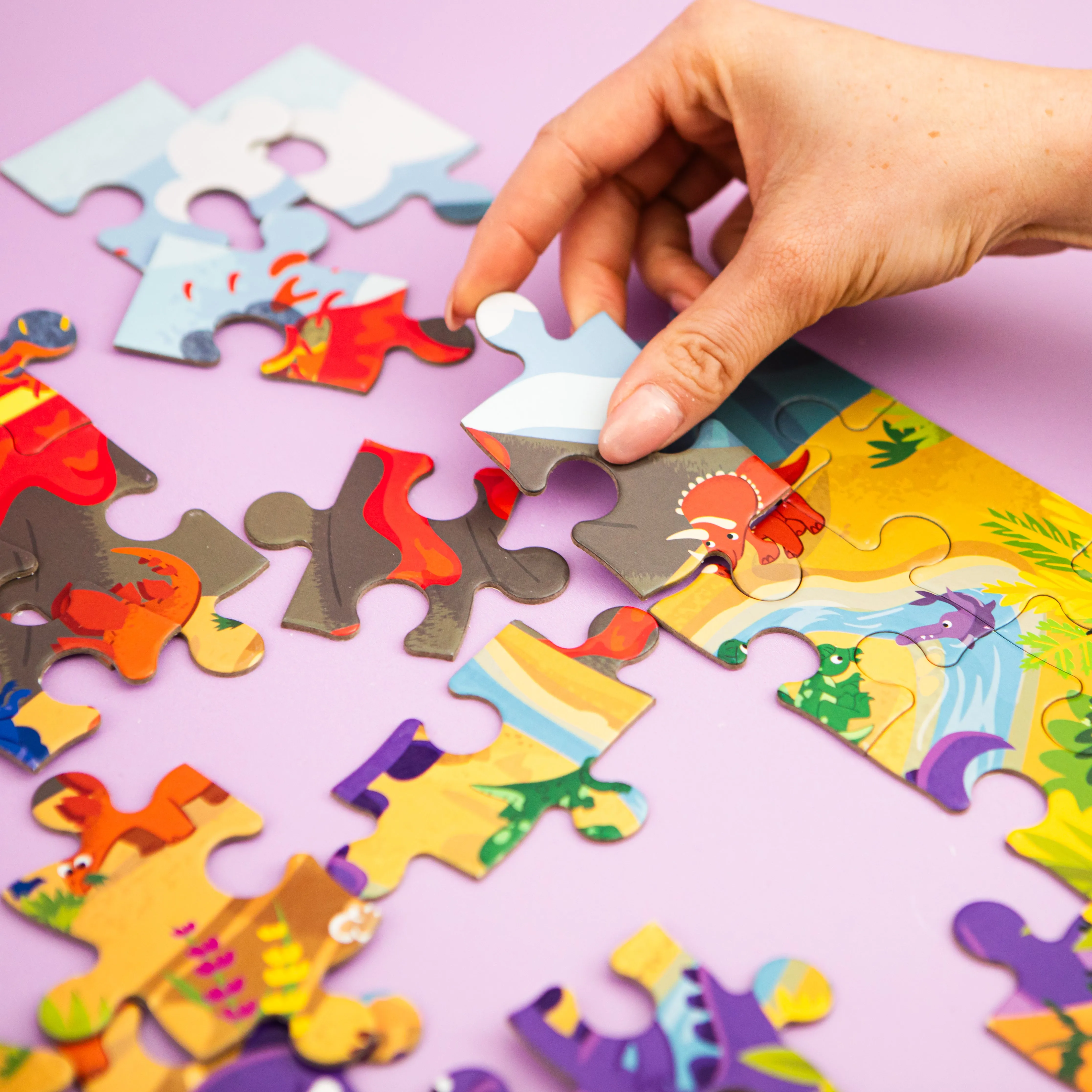 Junior Jigsaw: Dinosaur Adventure