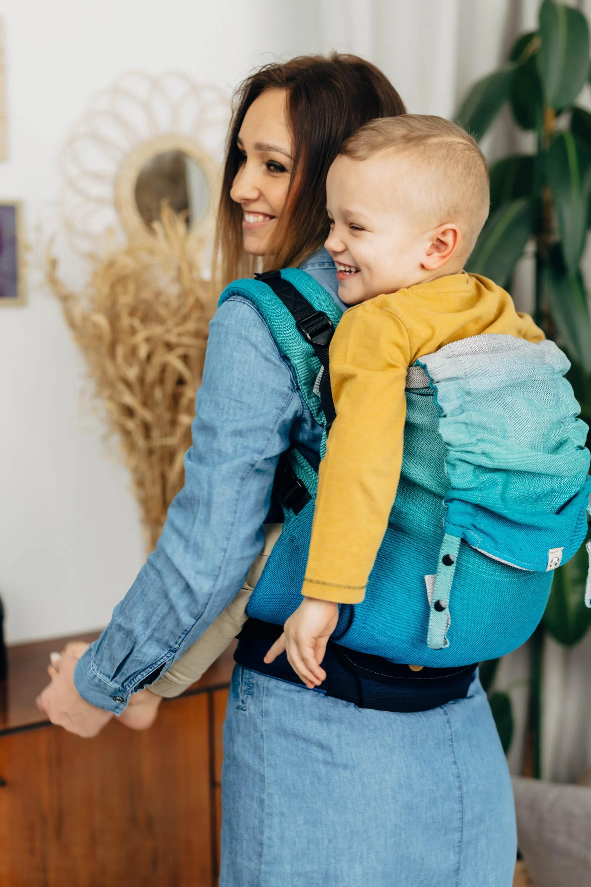 LennyLamb Preschool Carrier Airglow