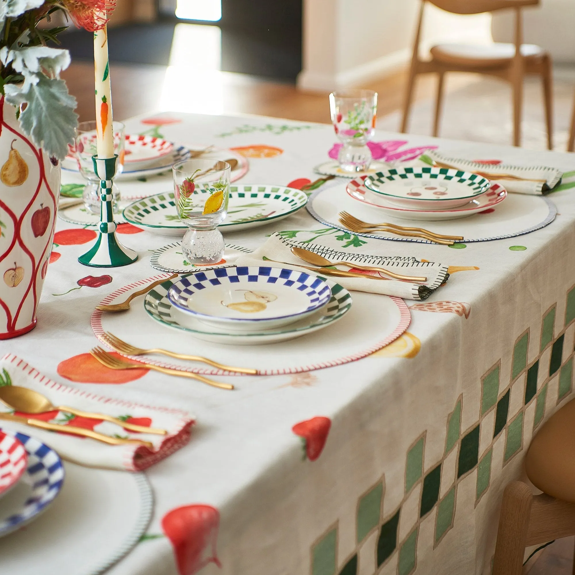 Still Life Embroidered Linen Napkins in Red (Set of 4)