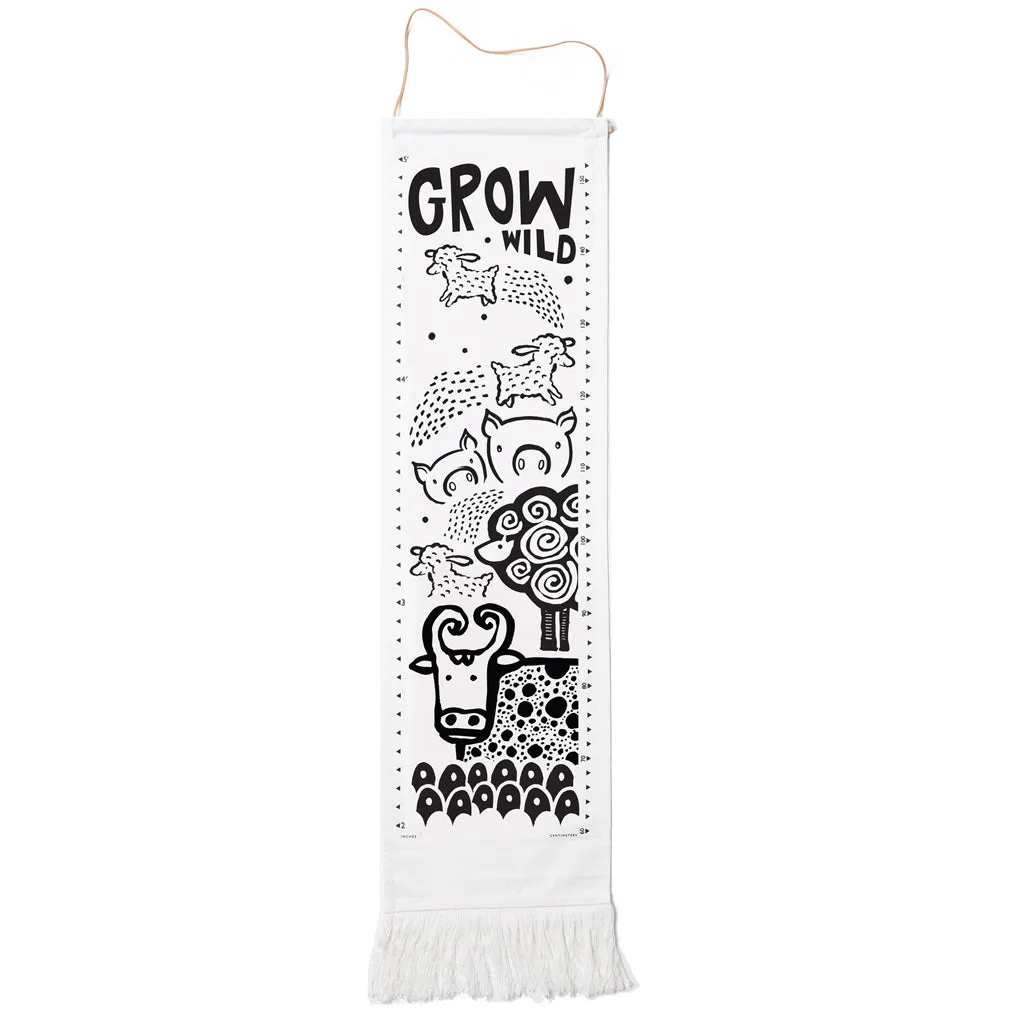 Wee Gallery Organic Canvas Growth Chart - Farm